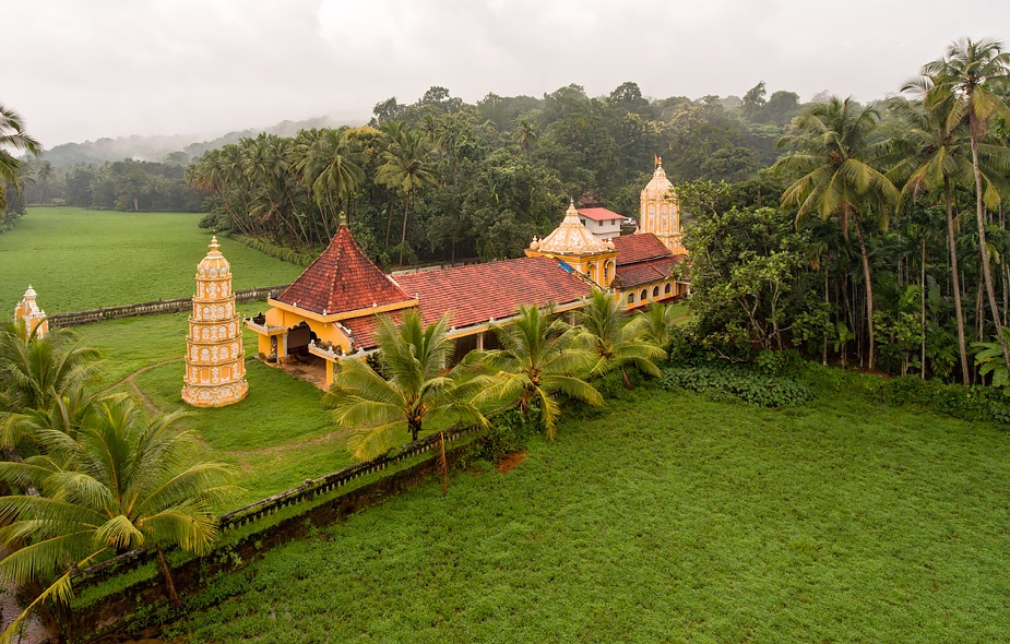 ANANT TEMPLE SAVOIVEREM